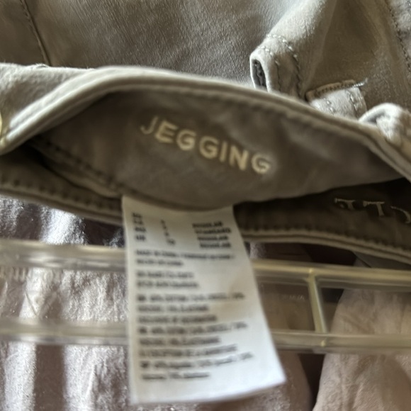 American Eagle tan/brown 360 Super Stretch Jeggings SZ 6 - Picture 8 of 9